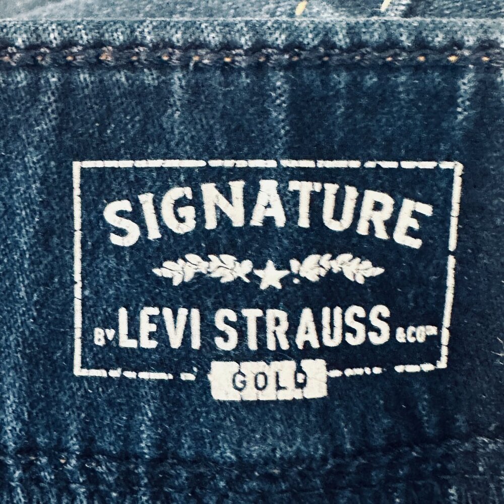 NWOT Signature Levi Strauss Pull On Skinny Jeans Shaping Indigo 36x30 Sz 16 Long - Picture 2 of 9